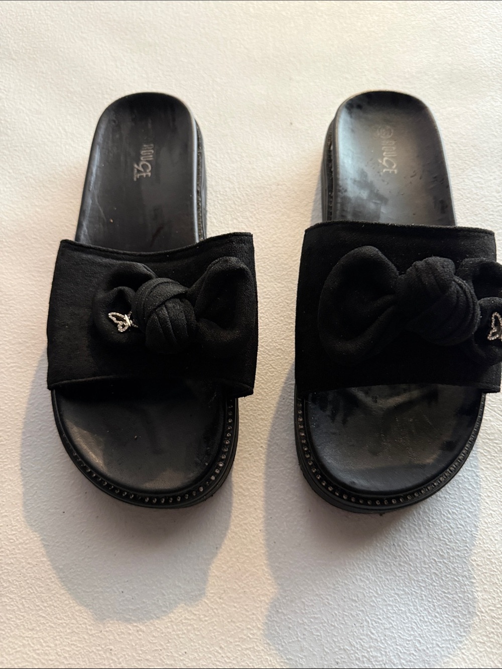 Rouge! Black Bow Slide Mules